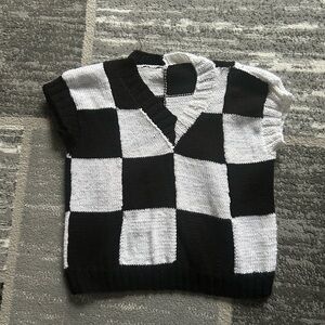 Black and White Checkered Knit Top